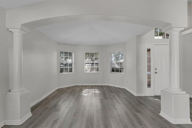 Building Photo - 15412 Montilla Loop
