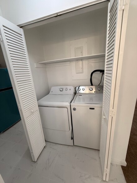 Building Photo - 500 Chestnut St