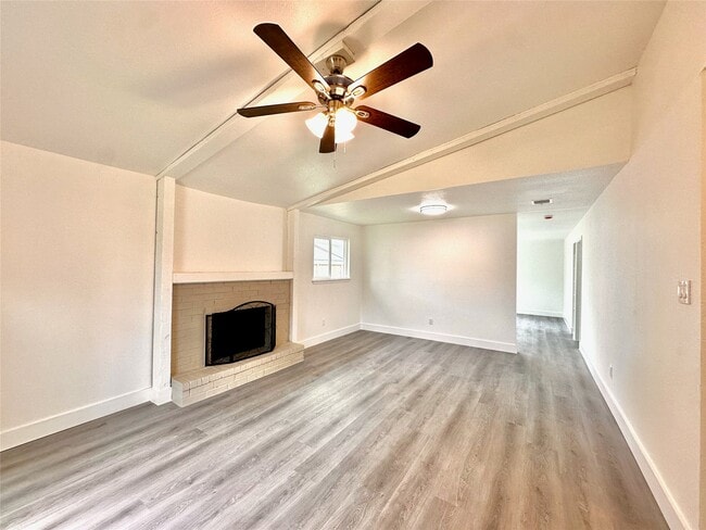 Building Photo - 13754 Shirebrook Dr
