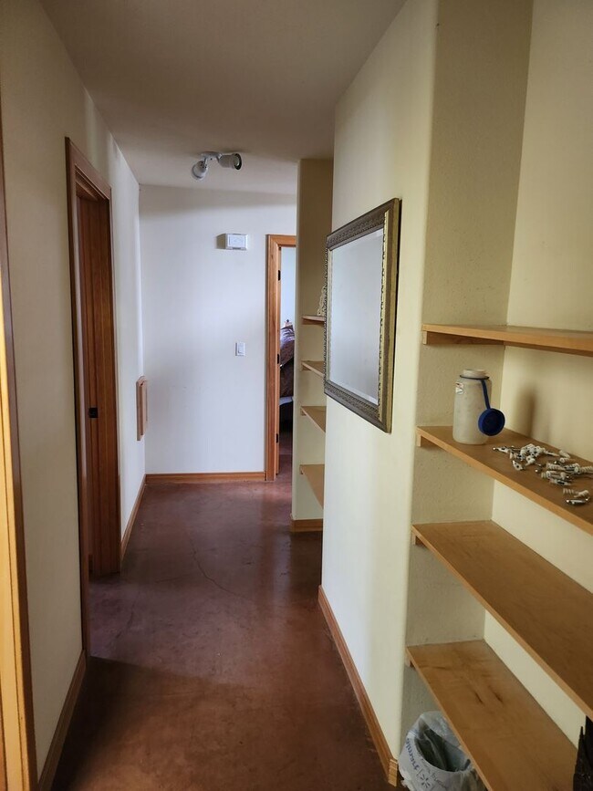 Building Photo - 2564 NW Monterey Pines Dr