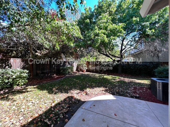 Building Photo - 673 Nacomis Ct