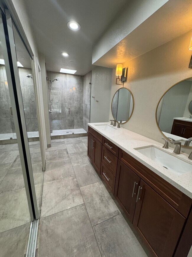 Building Photo - 41737 Armanac Ct