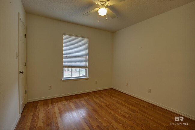 Building Photo - 139 Destrehan Rd