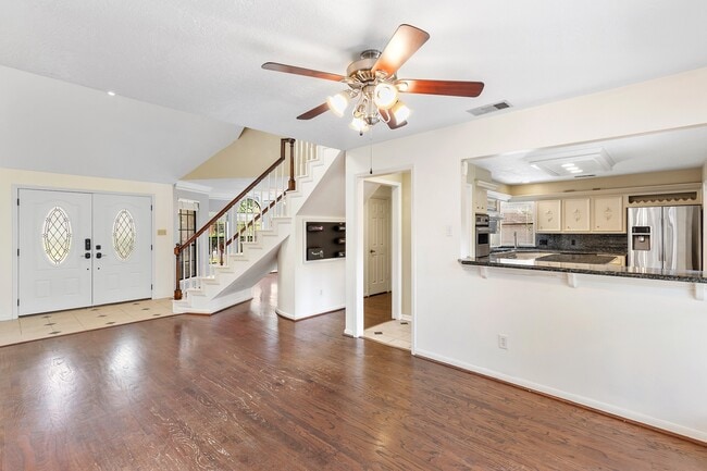 Building Photo - 15107 Easton Park Dr
