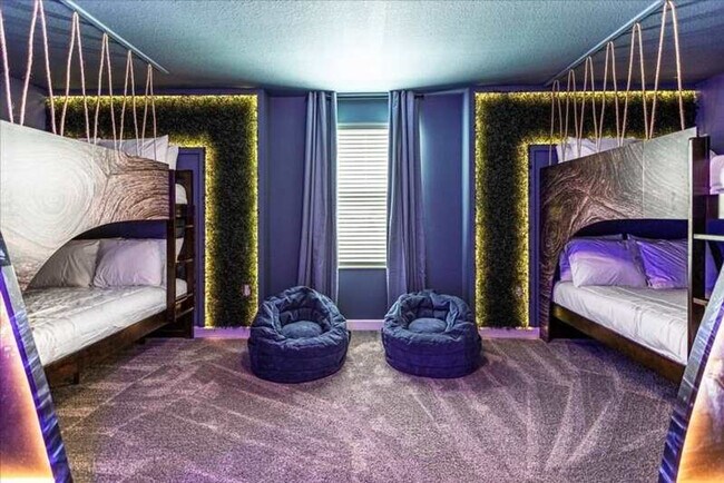 Building Photo - 9052 Sommerset Hills Dr