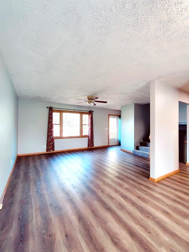 Building Photo - 1362 Grace Cir