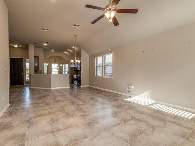 Building Photo - 2104 Granite Hill Dr