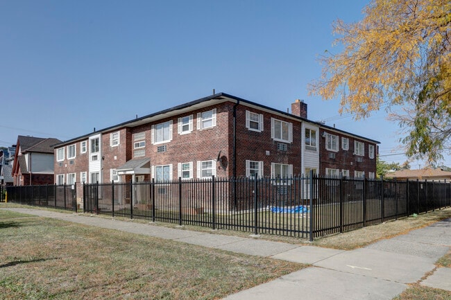 Building Photo - 3700 Pasadena St