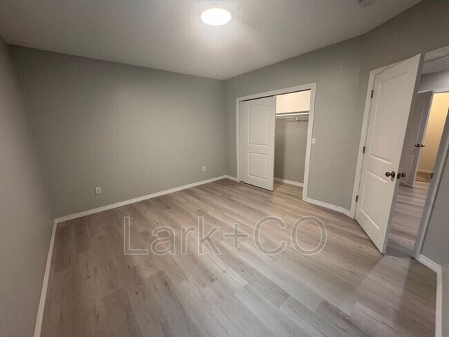 Building Photo - 629 Sundance Cir