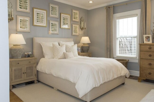 Building Photo - 801 Durant Pl NE