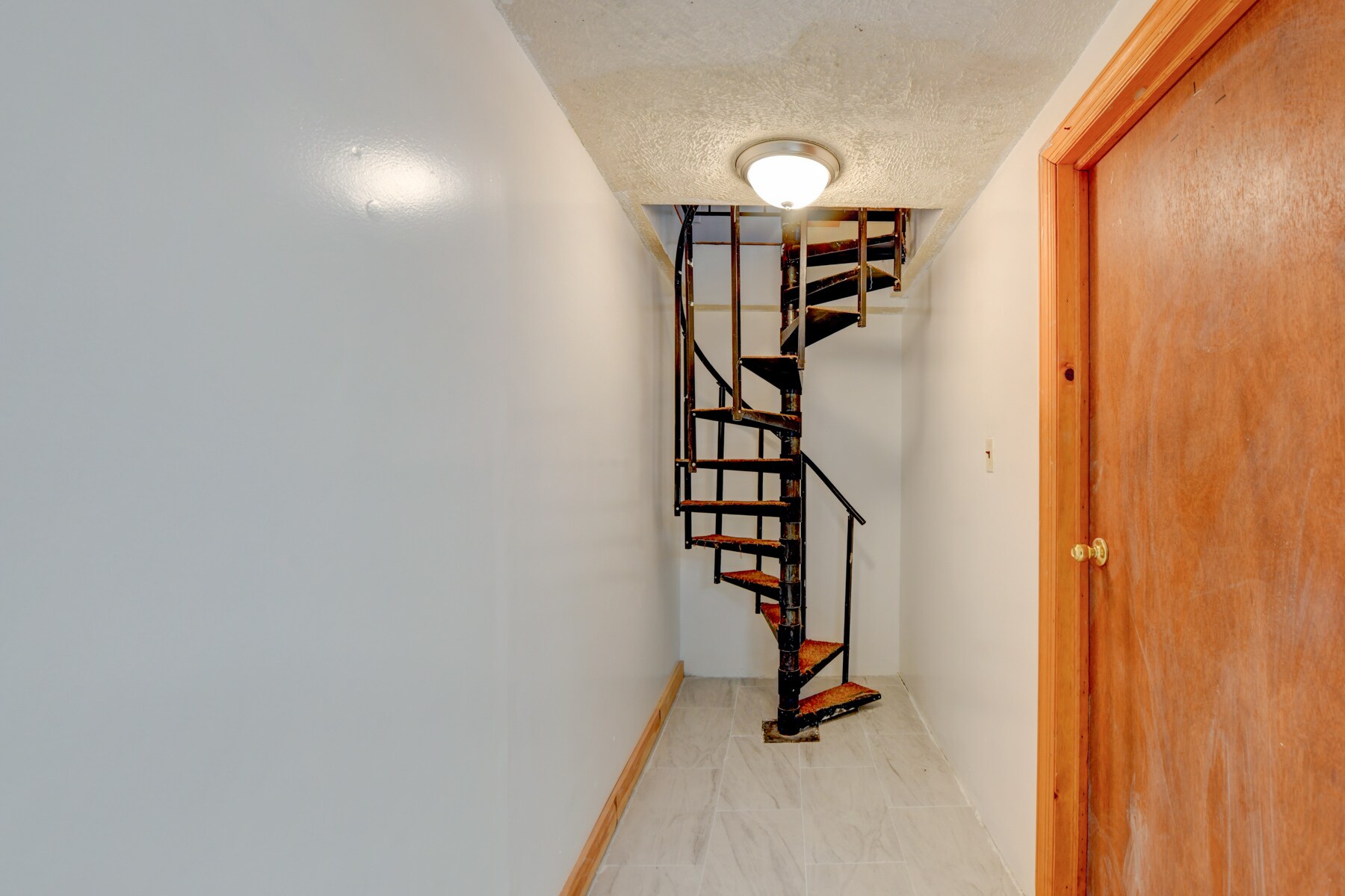 Building Photo - 71 Carmer Ave
