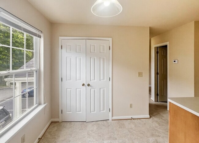 Building Photo - 3607 Harbor Rd