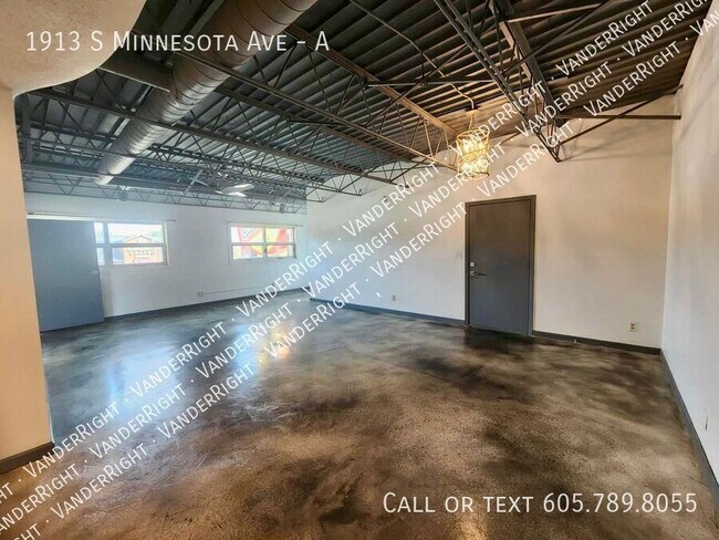 Building Photo - 1913 S Minnesota Ave
