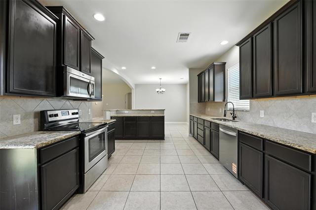 Building Photo - 2401 Fall Leaf Ct