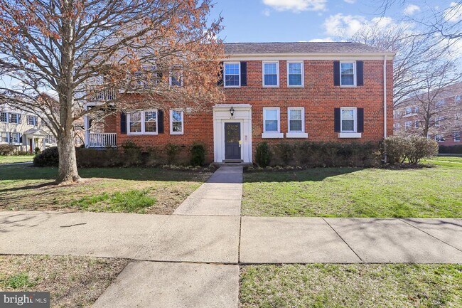 Building Photo - 6507 10th St