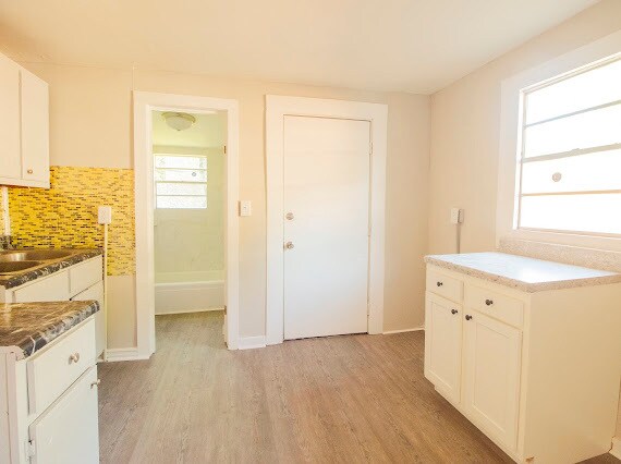 Building Photo - 3708 42nd Ave N