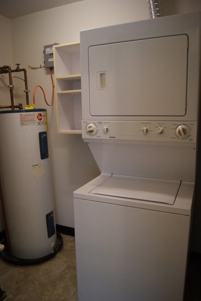 Building Photo - Charming 2 Bedroom/2 Bathroom Apartment in Perry Hall, MD!