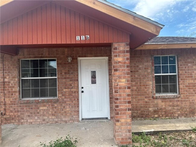 Primary Photo - 112 Benwood Rd