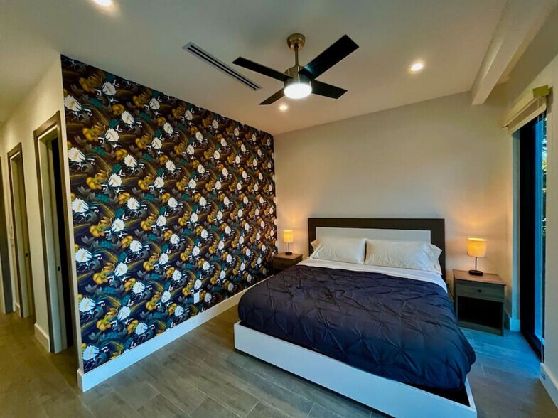 Building Photo - 648 NE 16th Terrace