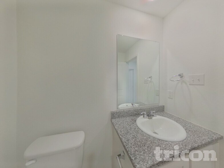 Building Photo - 2500 Bunkerton Dr