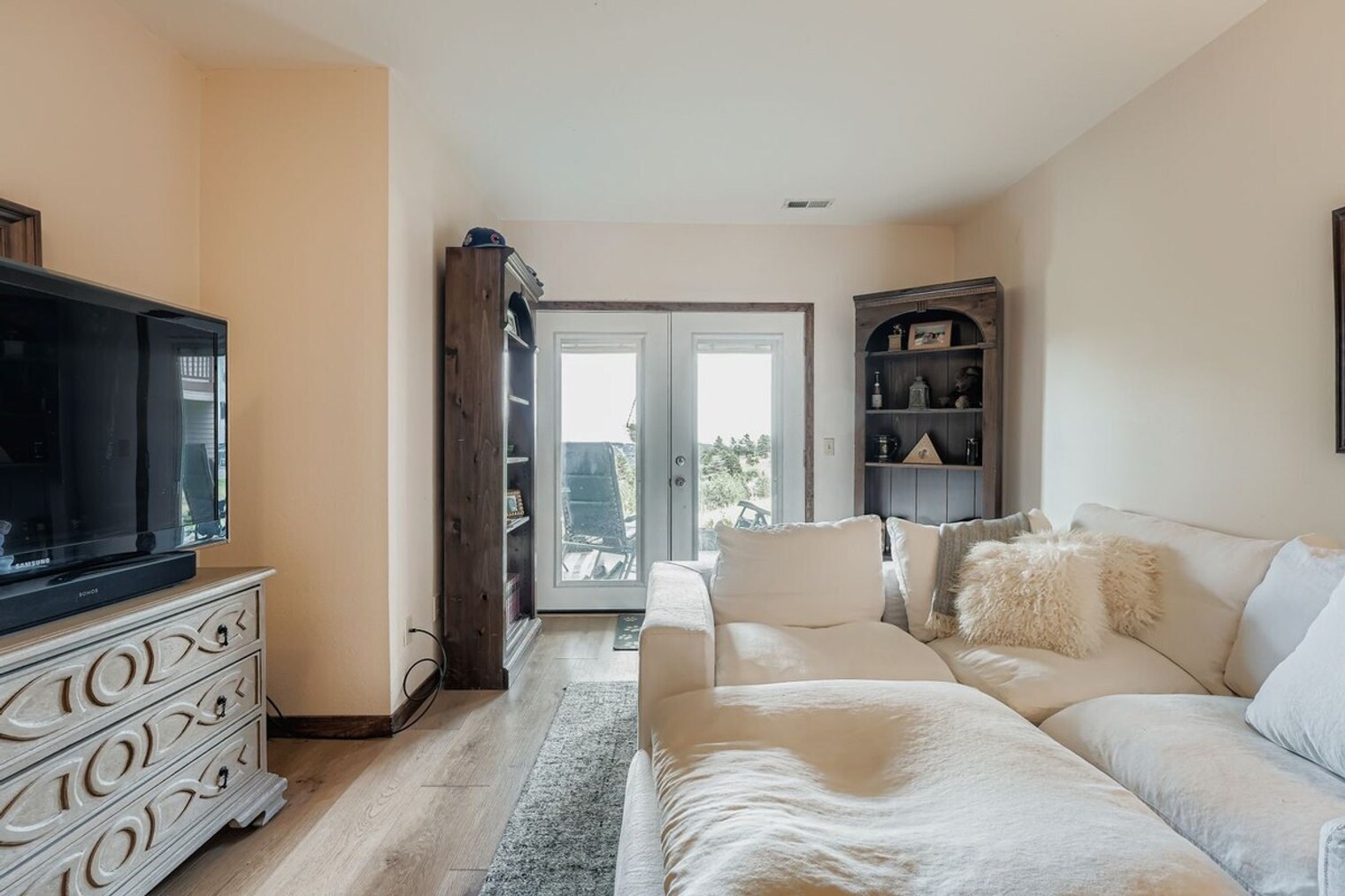 Building Photo - 776 Chimney Creek Dr