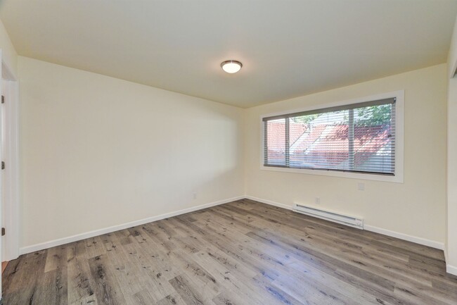 Building Photo - Updated 3BR Unit in Federal Way