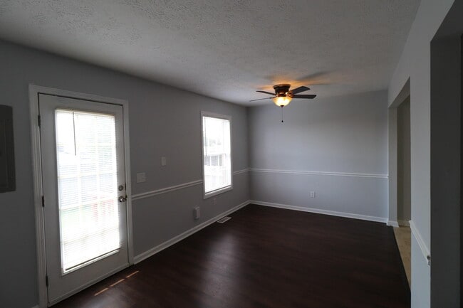 Building Photo - 209 Coburn Dr