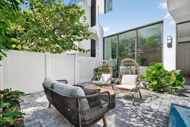 Building Photo - 204 Osceola Park Ln