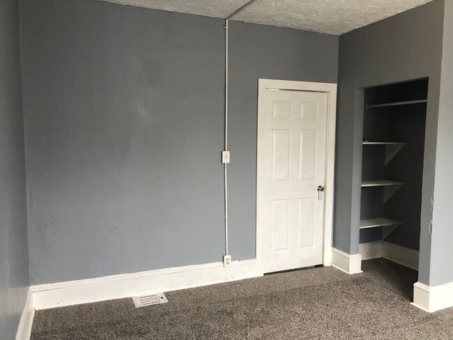 Building Photo - 3206 W 50th St