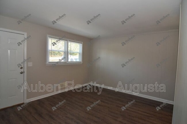 Building Photo - 1602 Johns Rd