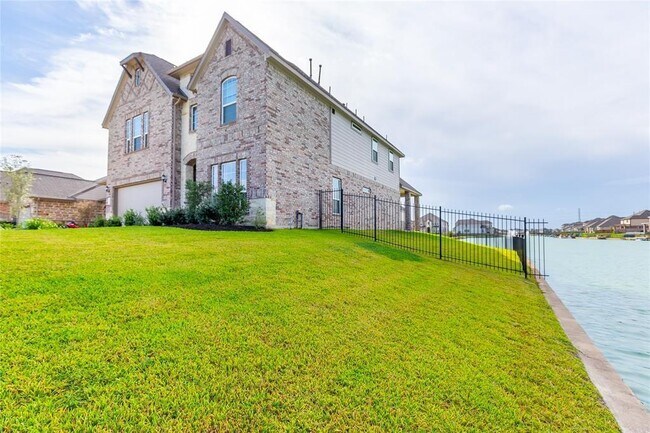 Building Photo - 24131 Cannon Anello Ct