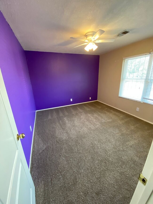 Building Photo - Rio Rancho 4/bd 2/ba 3/CG Views