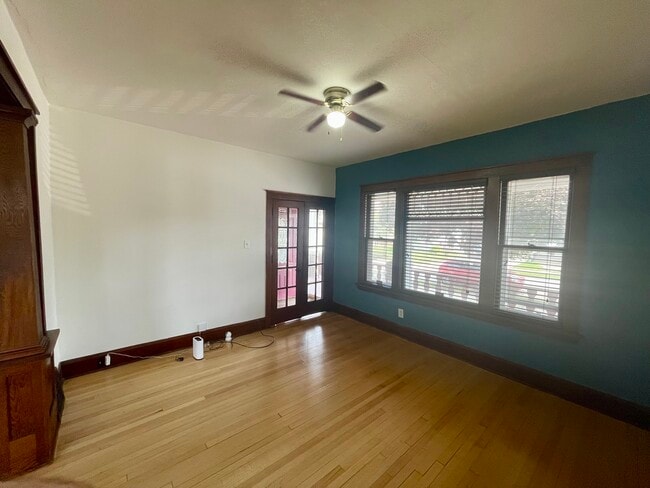 Building Photo - 7540 23rd Ave