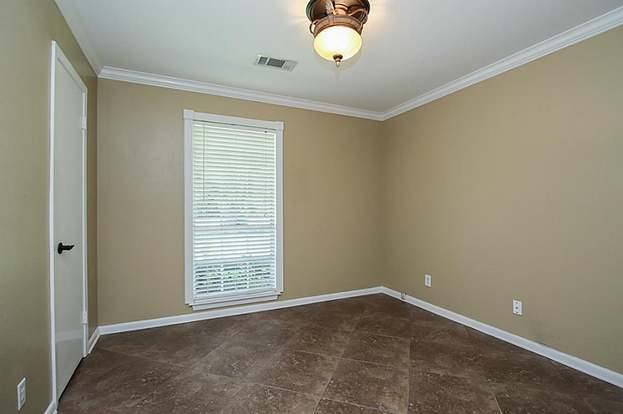 Building Photo - 9423 Highmeadow Dr