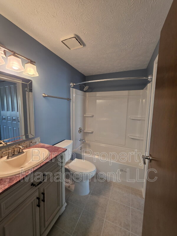 Building Photo - 373 Scott Ln