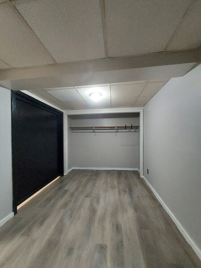 Building Photo - 16 Osage St