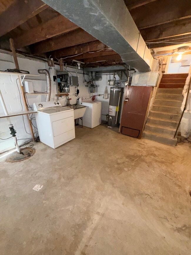 Building Photo - 3211 St Lukes Ln
