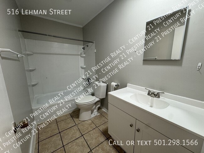 Building Photo - 516 Lehman Dr