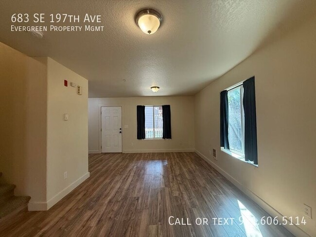 Building Photo - 683 SE 197th Ave