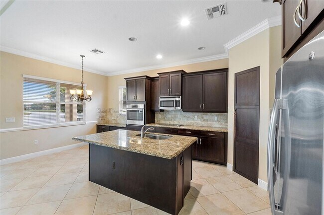 Building Photo - 2888 Bellarosa Circle