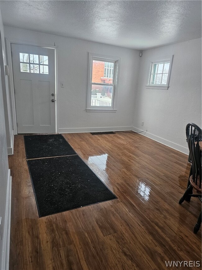 Building Photo - 2003 Virginia Ave