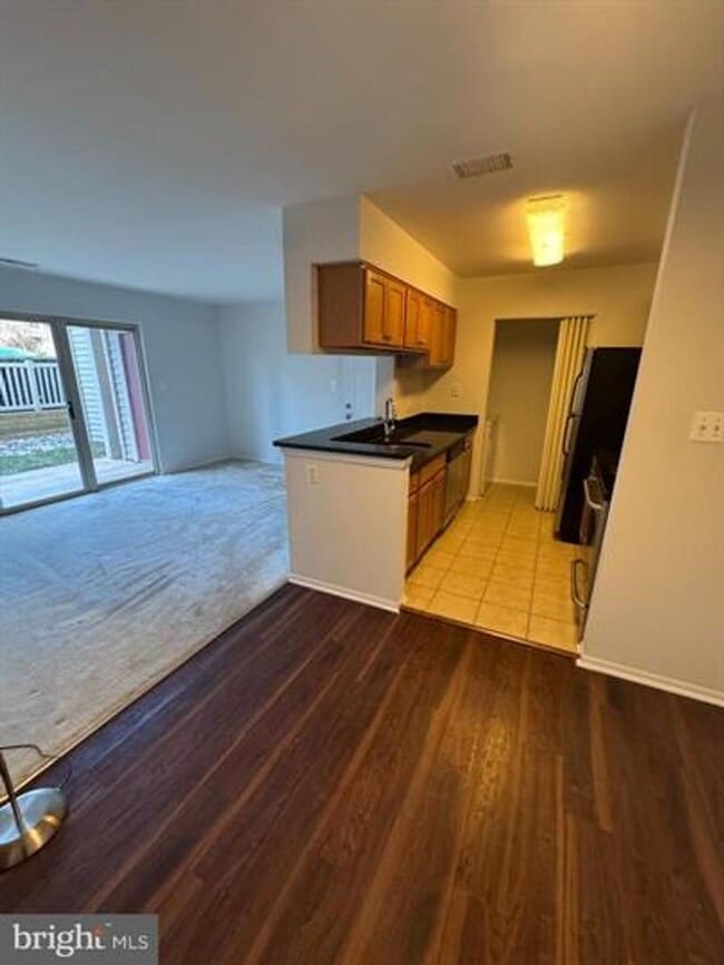Building Photo - 11703 Olde English Dr
