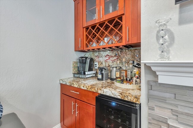 Building Photo - Gorgeous Vibrant Home In Santa Clara
