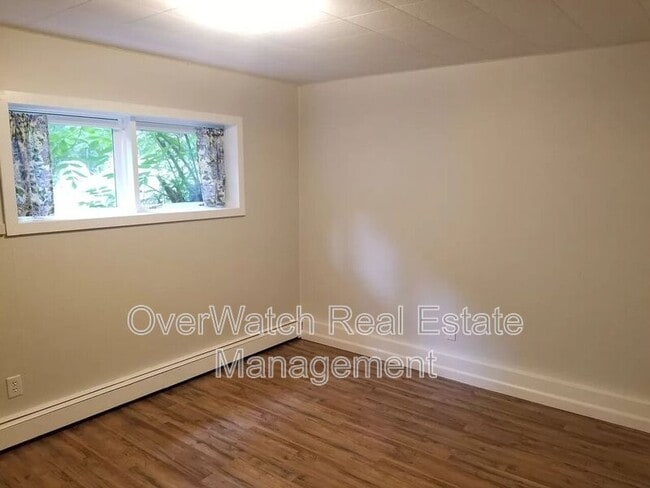 Building Photo - 3740 Winterset Dr