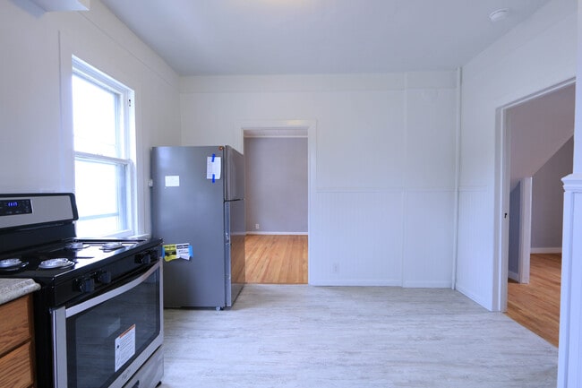 Building Photo - 29447 Kelly Rd