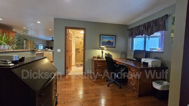 Building Photo - 22882 Carriage Dr