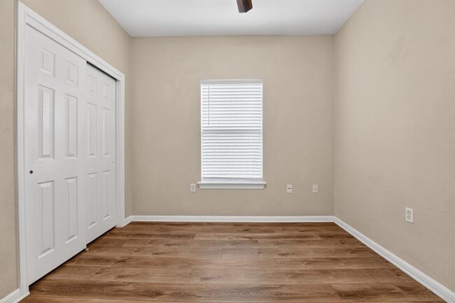 Building Photo - 5625 Signal Point