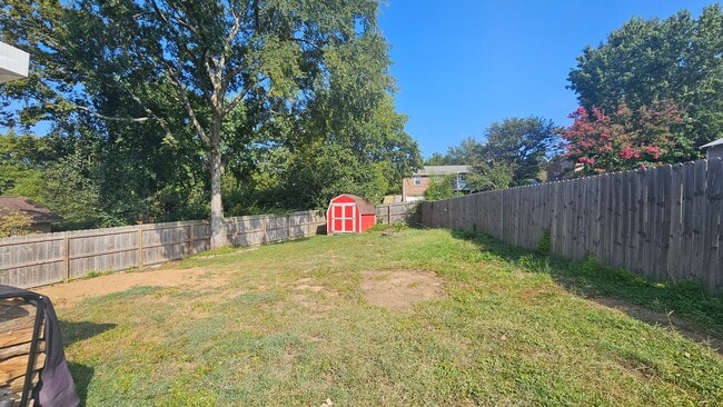 Building Photo - Hendersonville TN 3 bed 2 bath house