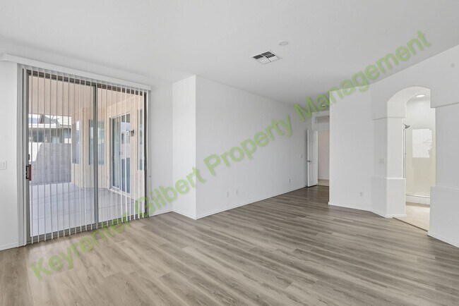 Building Photo - Beautiful 5 bed / 3 bath Home in the San Tan Heights Community of San Tan Valley