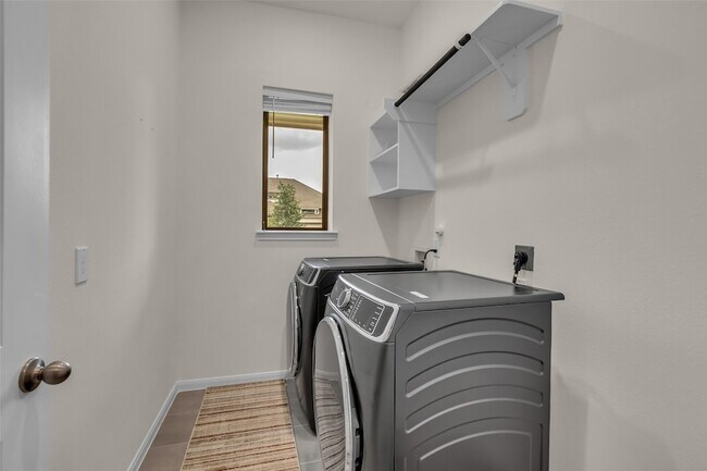 Building Photo - 32117 Magnolia River Trl